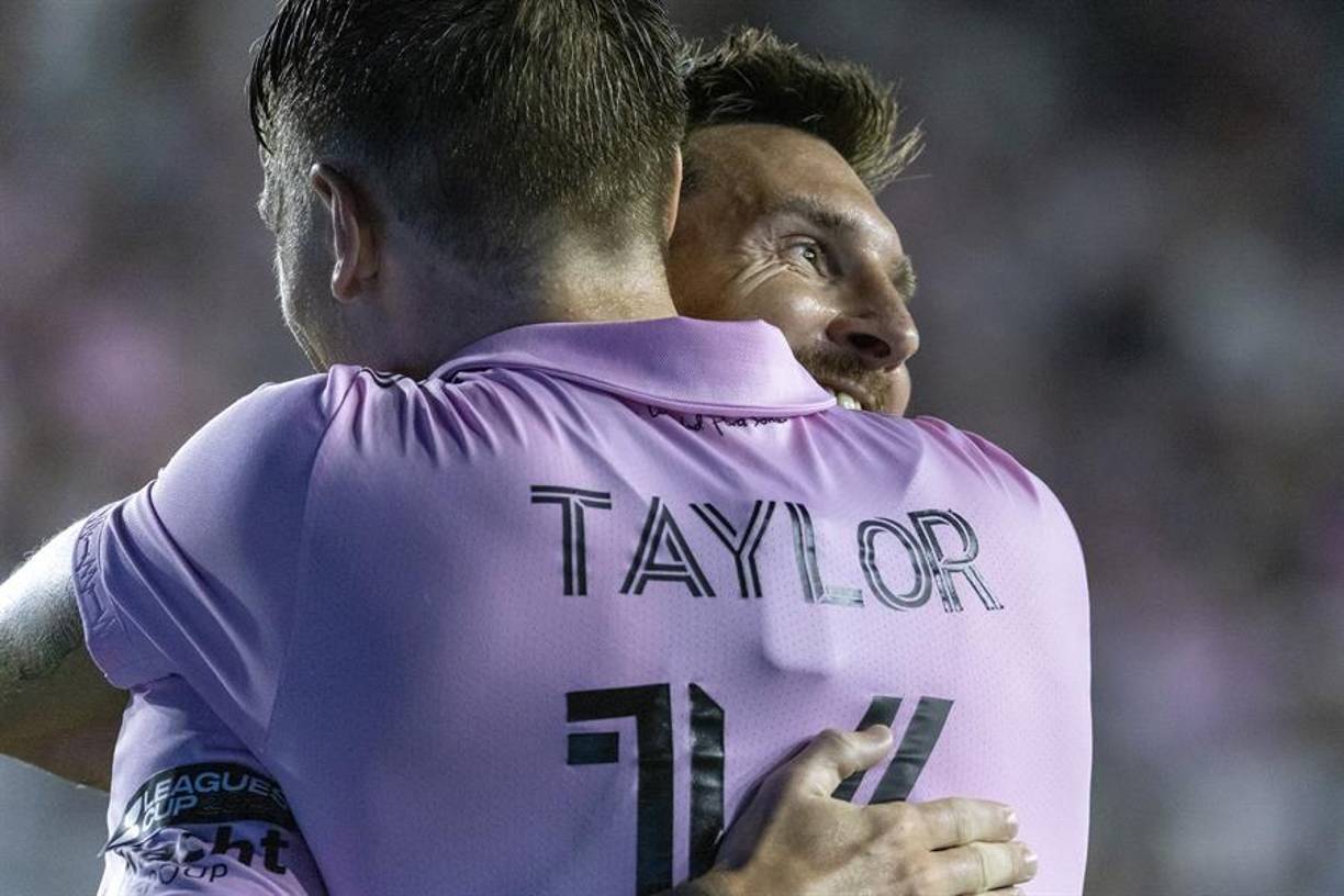 La llegada de Messi fue una inyección de energía para los futbolistas, quienes dentro de la cancha demuestran su complicidad con el juego del exfutbolista del Barcelona.