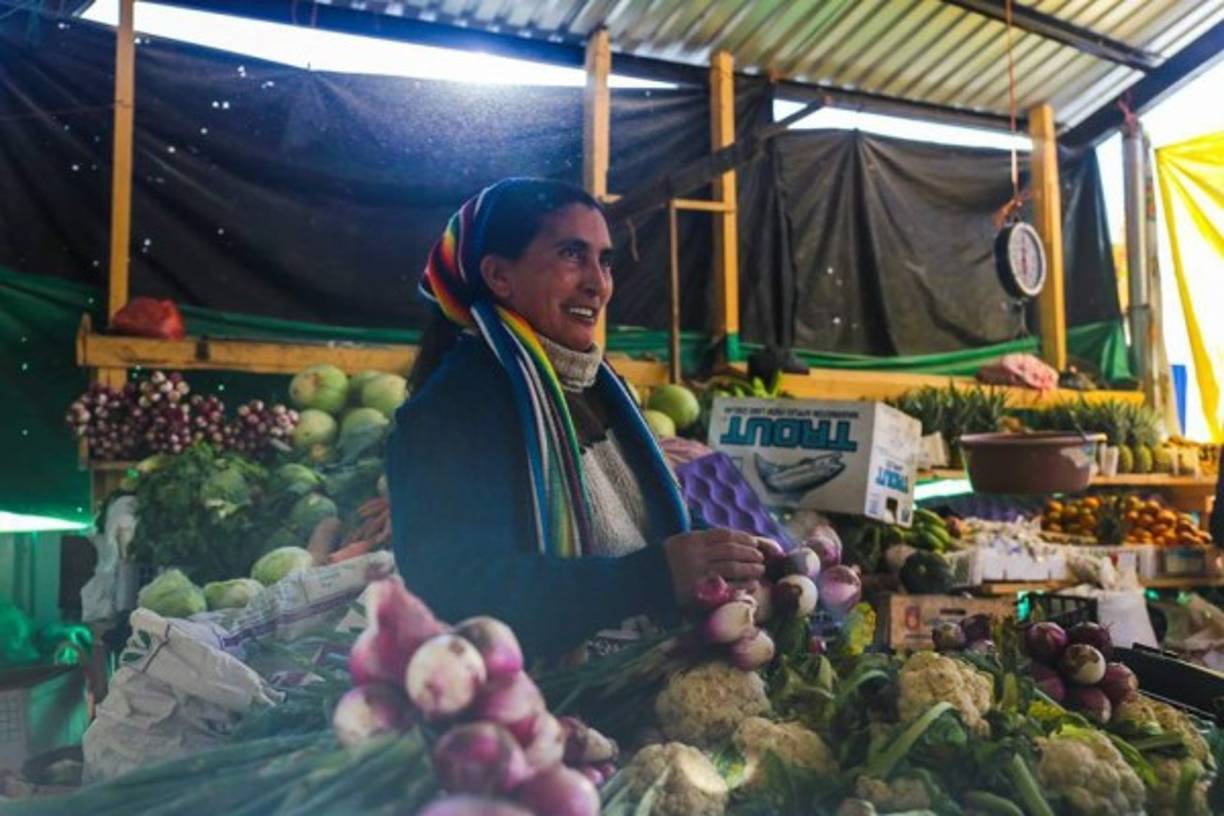 Un mercado de verduras y frutas de La Esperanza.