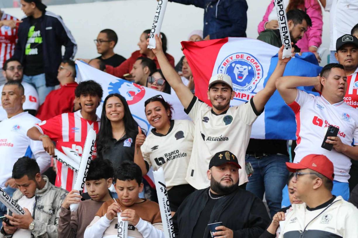 Una fiesta en Tegucigalpa para ver la final del Torneo Apertura 2024.