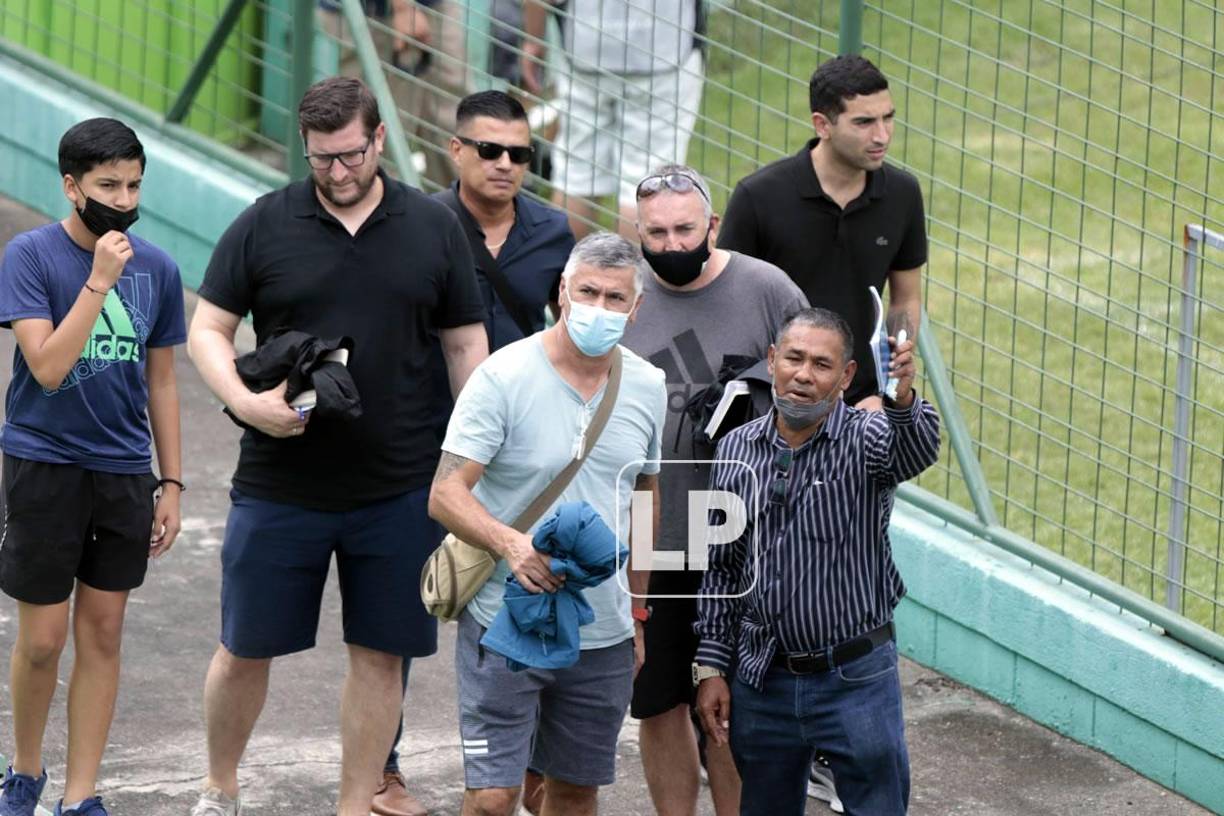 Varios ojeadores de la MLS de Estados Unidos llegaron al estadio Yankel Rosenthal acompañados por los entrenadores hondureños José Valladares y Luis Guifarro.