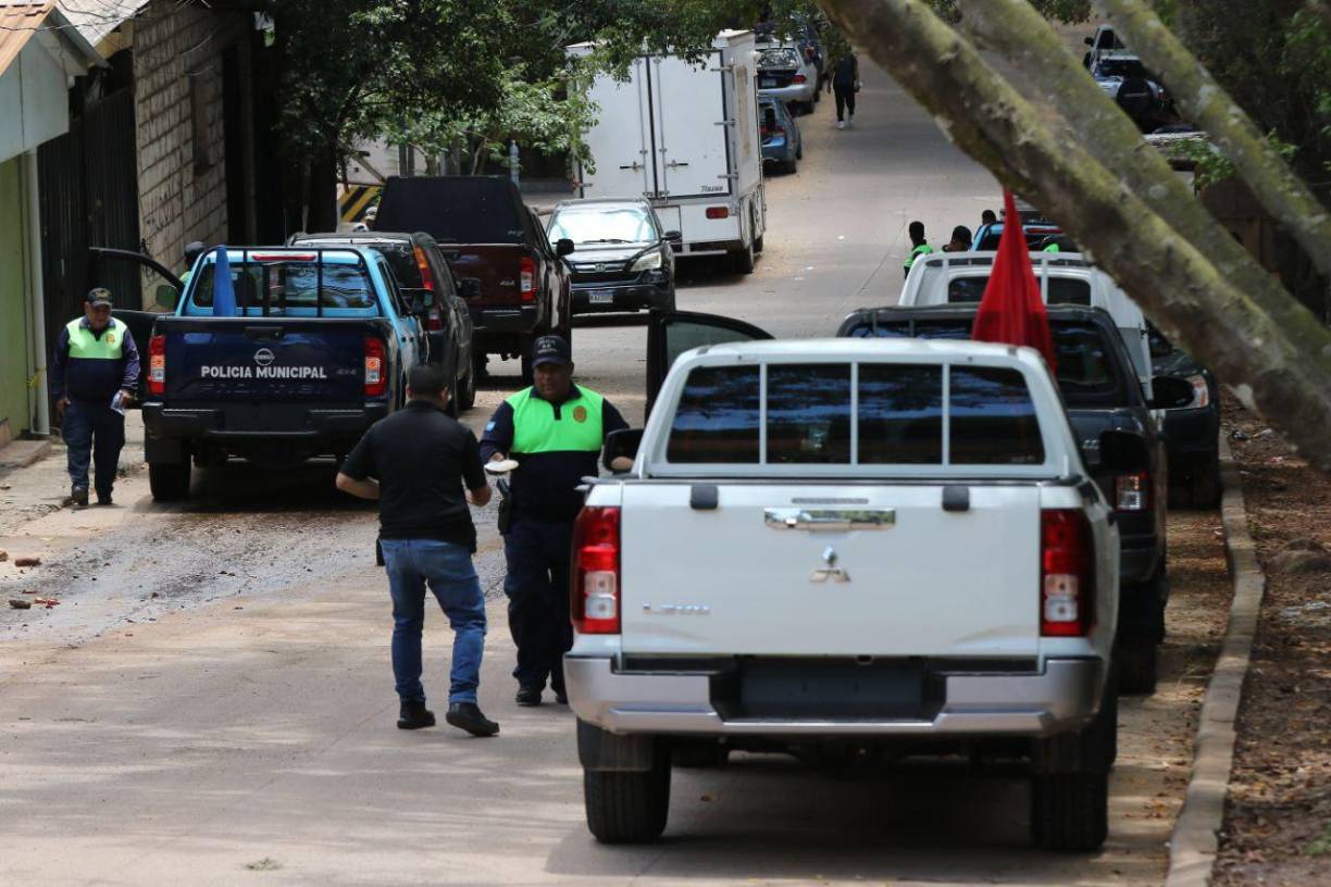 Pese a que Zelaya fue rescatado por algunas personas que se encontraban al momento del incidente, su cuerpo no resistió el impacto y falleció momentos más tarde en el hospital.