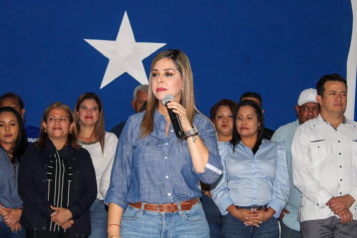 Es el primer periodo de María Antonieta Mejía como diputada del Partido Nacional, pero ahora va en la fórmula presidencial de Nasry Asfura como designada presidencial. 