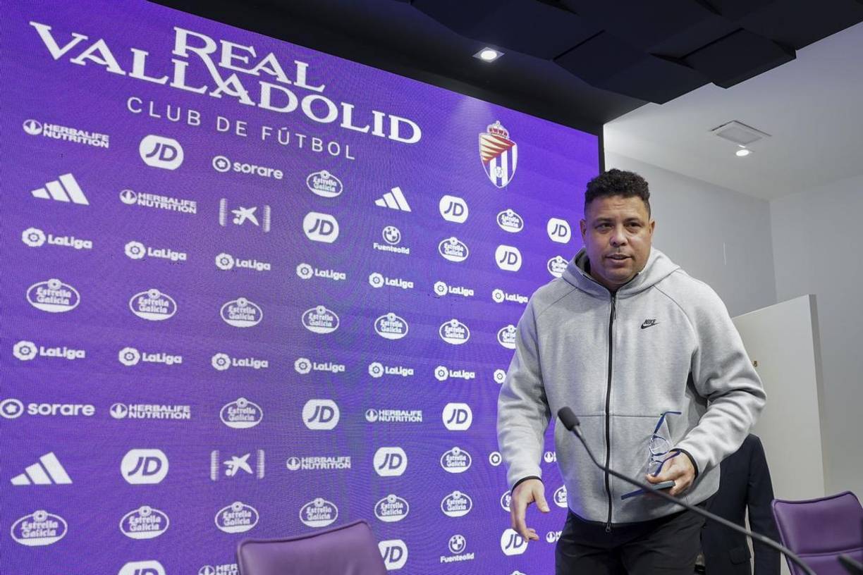 Real Valladolid descendió en España y su mandatario Ronaldo Nazario no dejará el equipo: “La situación financiera del club es estable. El mercado de venta del club está bastante caliente, pero no me iré de Valladolid hasta no dejar el legado que quiero”, indicó.