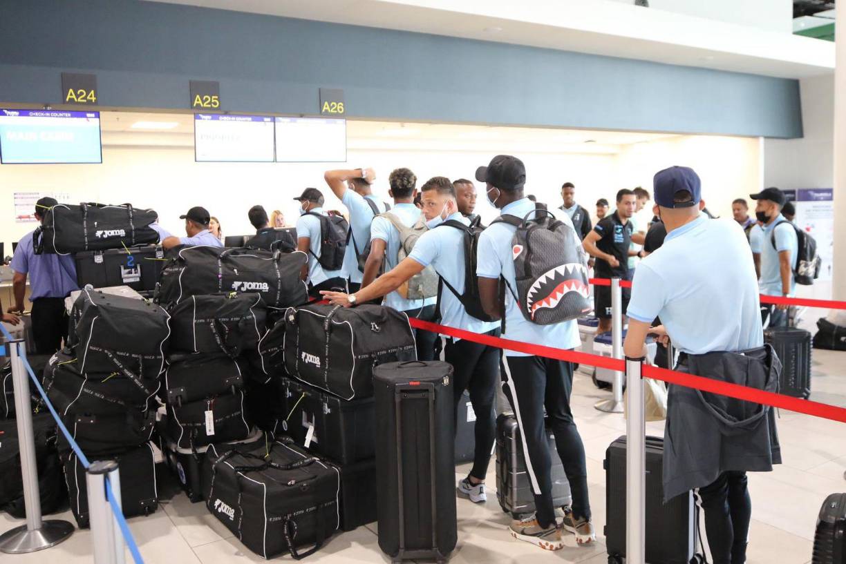 Para este choque, con una delegación de 24 futbolistas, los seleccionados nacionales viajaron a tierras estadounidense con un solo objetivo: conquistar el triunfo ante los europeos.
