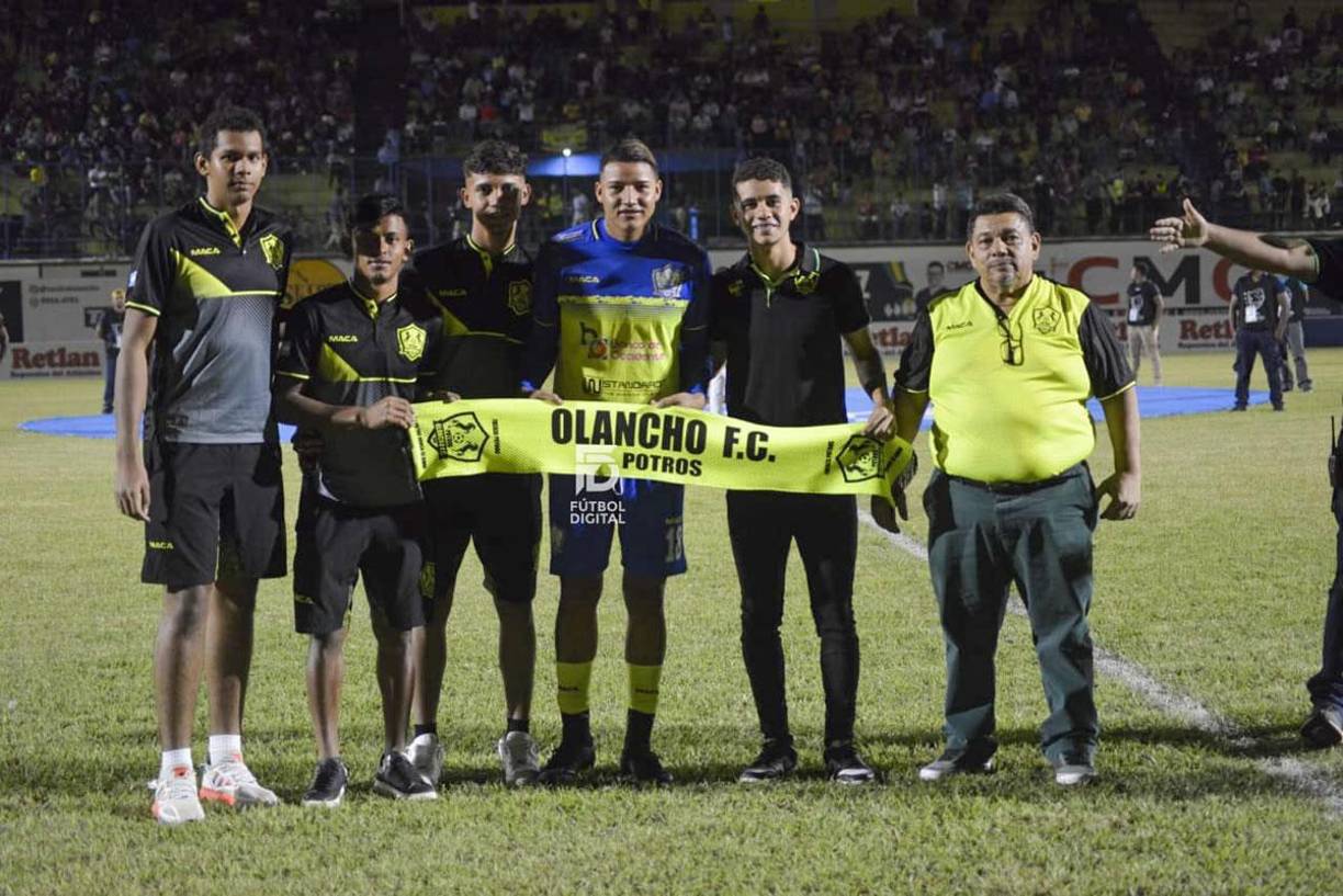 El presidente de Olancho FC, Samuel García, anunció que el joven lateral izquierdo Ariel García se irá al fútbol de Uruguay.