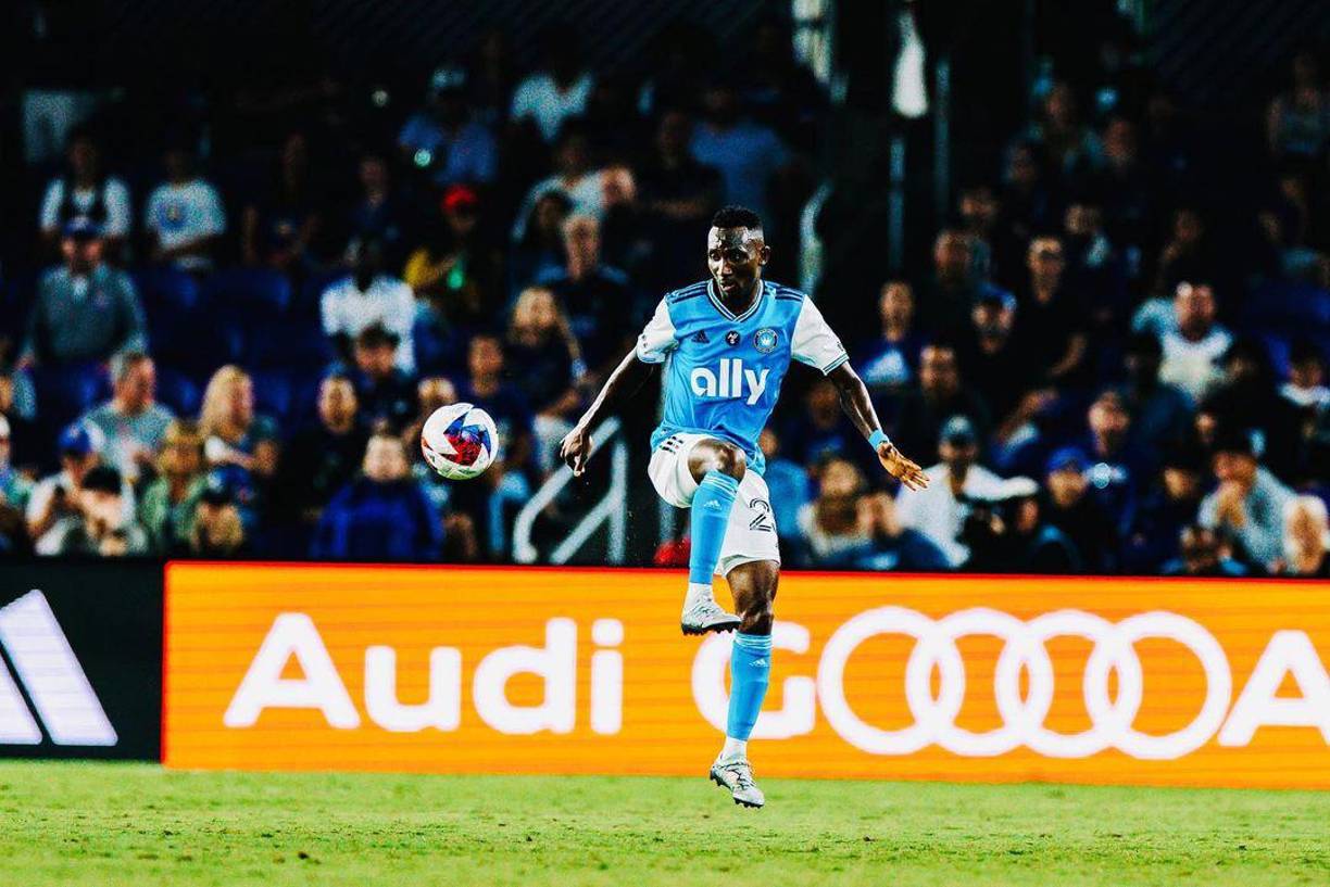 Lateral Izquierdo: Harrison Afful del Charlotte FC.