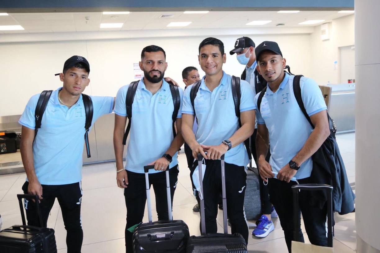 Tampoco fueron tomados en cuenta los legionarios que militan en la MLS, así como los hondureños que están sin equipo, como Andy Nájar y Romell Quioto.