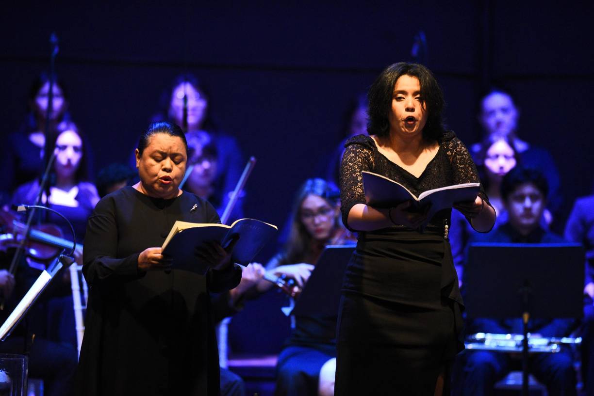 Pamela Cruz y Alicia Guzmán fueron dos de las solistas invitadas. 