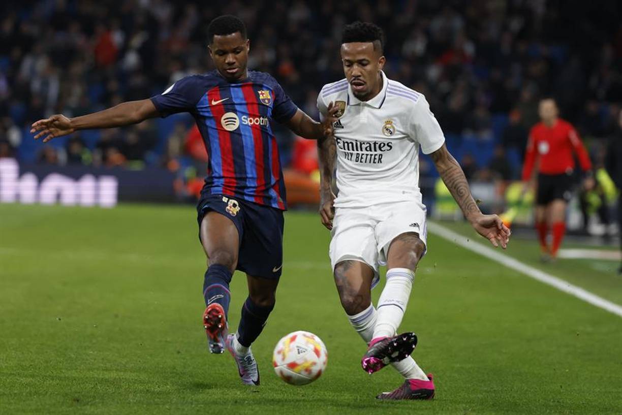 Defensa central: Eder Militao