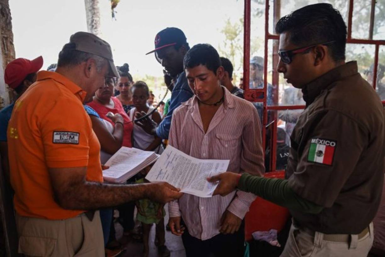 Algunos de los migrantes optarán por pedir asilo en México mientras otros continuarán su camino hacia los Estados Unidos por su cuenta.