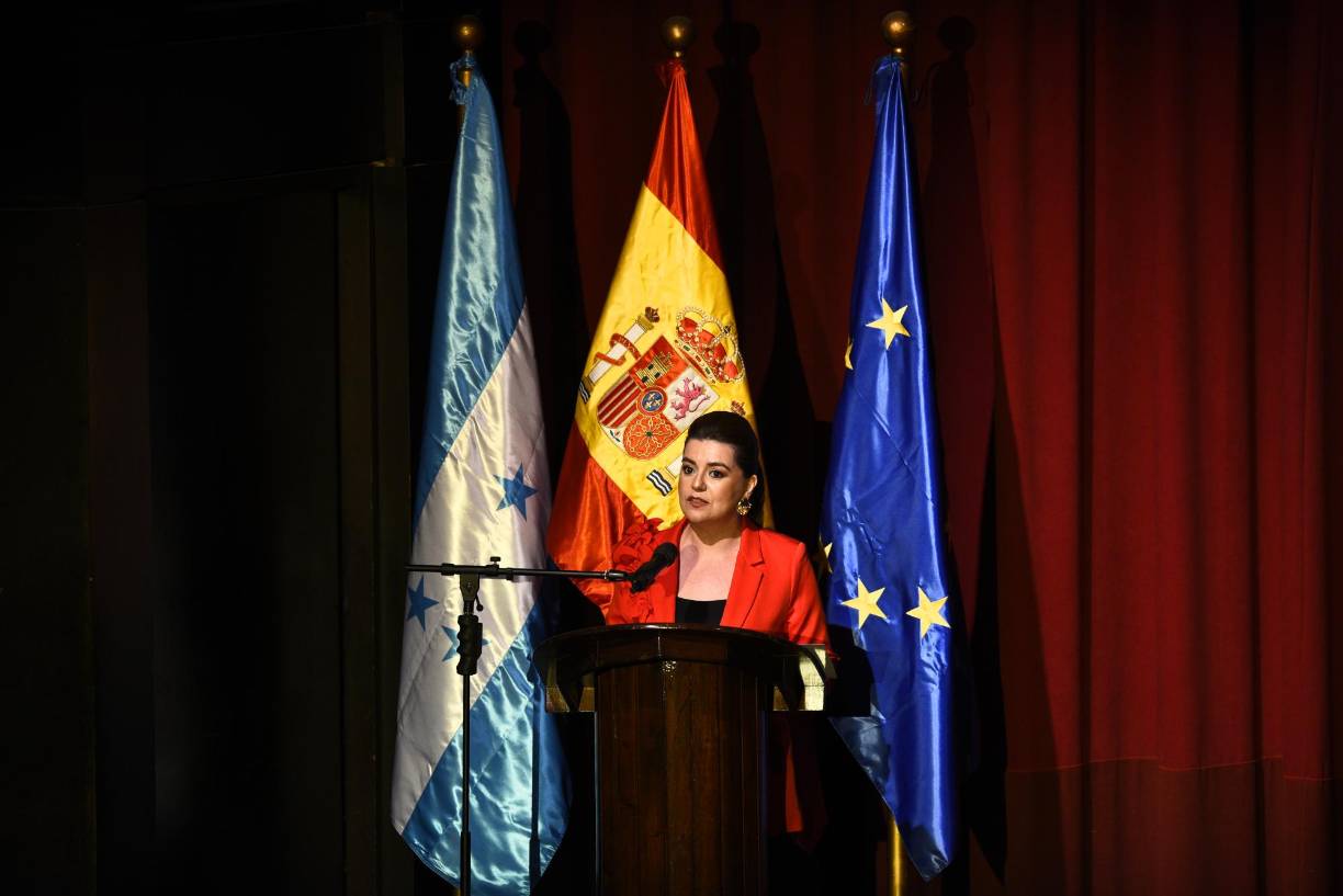 Tatiana Paz fue la moderadora del evento.
