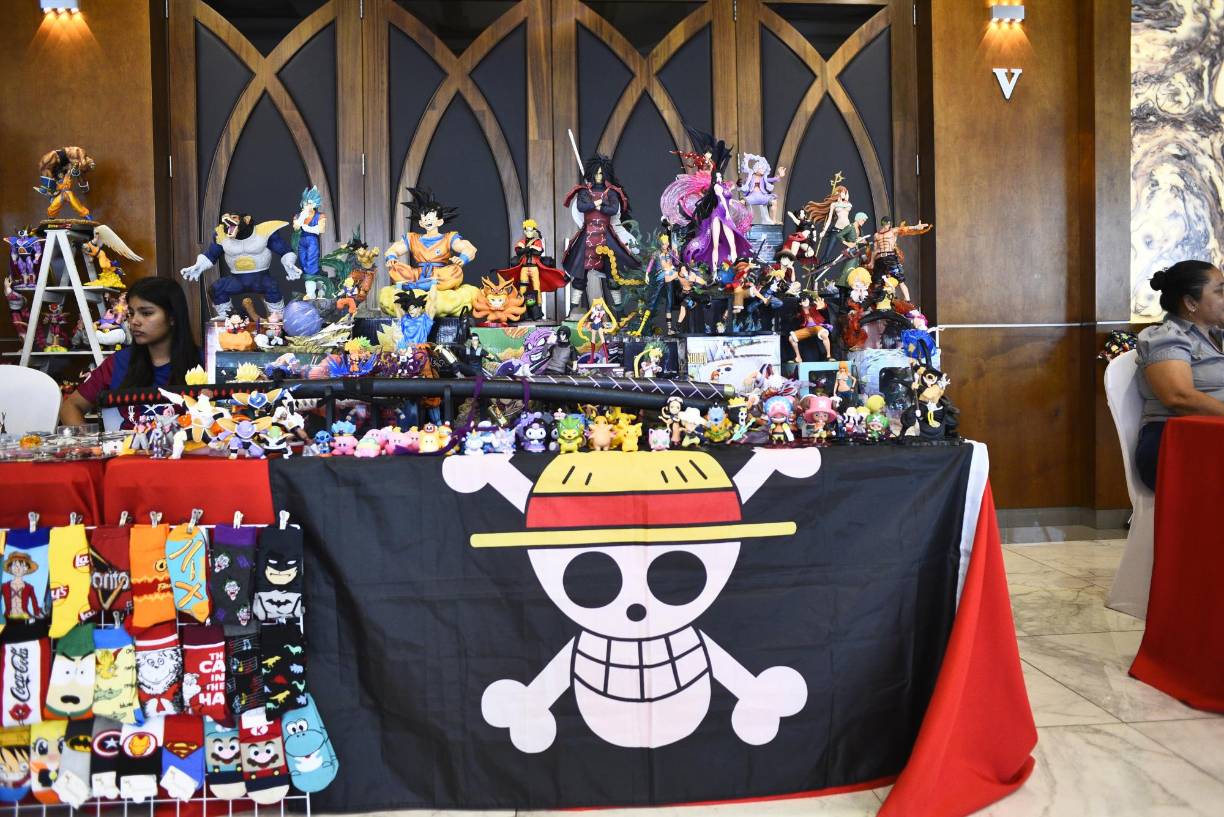 Desde Photobooth 360, videojuegos, realidad virtual, fondos en 3D para fotografías, venta de llaveros, pines, figuras para colección, camisetas, calcetines, stickers, libros, juegos de mesa, artículos de estilos japoneses y coreanos, entre otros. 