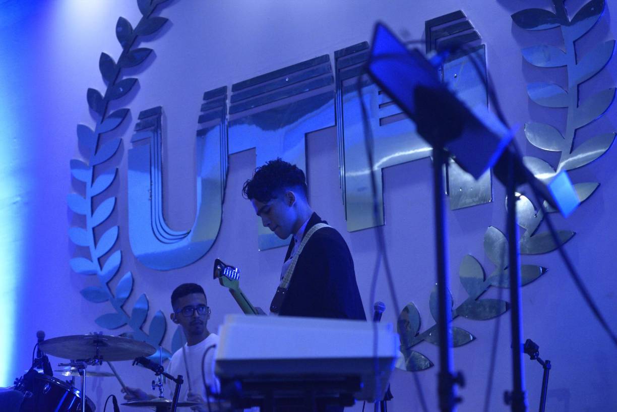 Los estudiantes oscilan entre los 12 y los 21 años, pese a ser muy jovencitos, son muy disciplinados y un buen ejemplo a seguir.