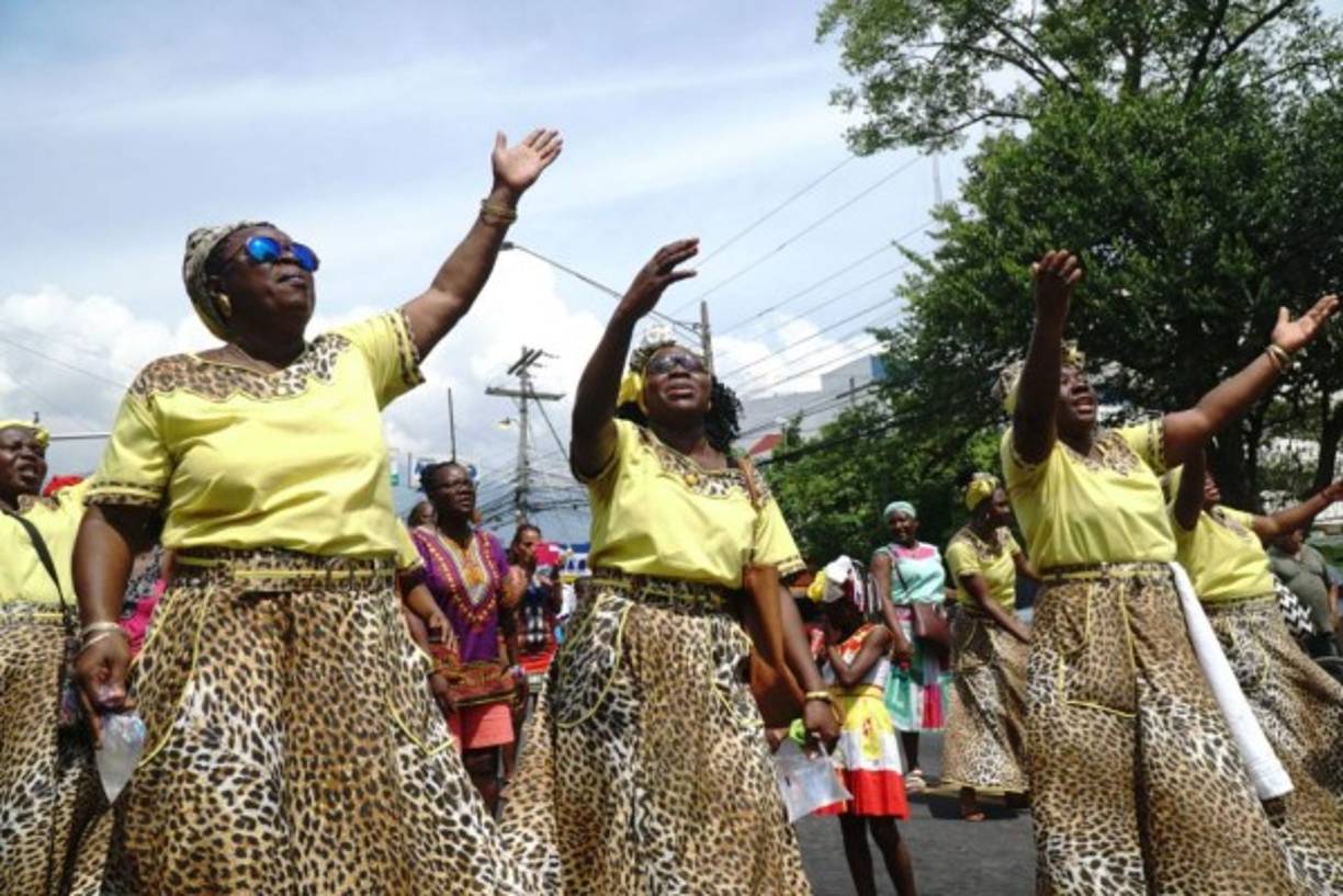 Los bailes y danzas tradicionales estuvieron presentes en la celebración.