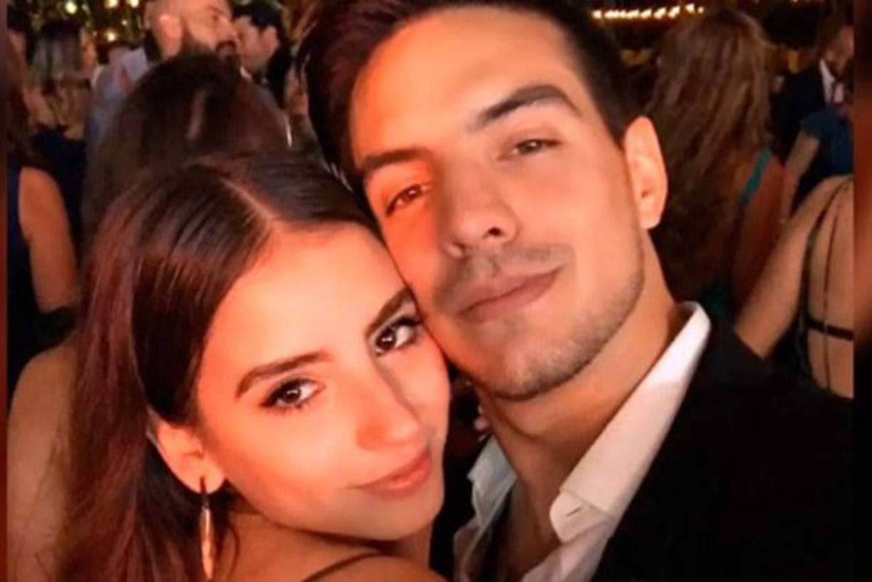 Aunque ella tampoco quiso revelar el nombre de la persona con la que había terminado, sus seguidores sí le cuestionaron qué había pasado con Vadhir y ella respondió: 'No está padre que hablen negativamente de ti en público para perjudicarte sólo porque ya no quieres estar con esa persona'. <a href='https://www.laprensa.hn/fotogalerias/farandula/1381058-411/famosos-v%C3%ADctimas-de-infidelidades-khloe-kardashian-liam-hemsworth-karla-panini' style='color:red;text-decoration:underline' target='_blank'>TE PUEDE INTERESAR: Bellos y cuernudos, celebridades víctimas de infidelidades<br/></a>