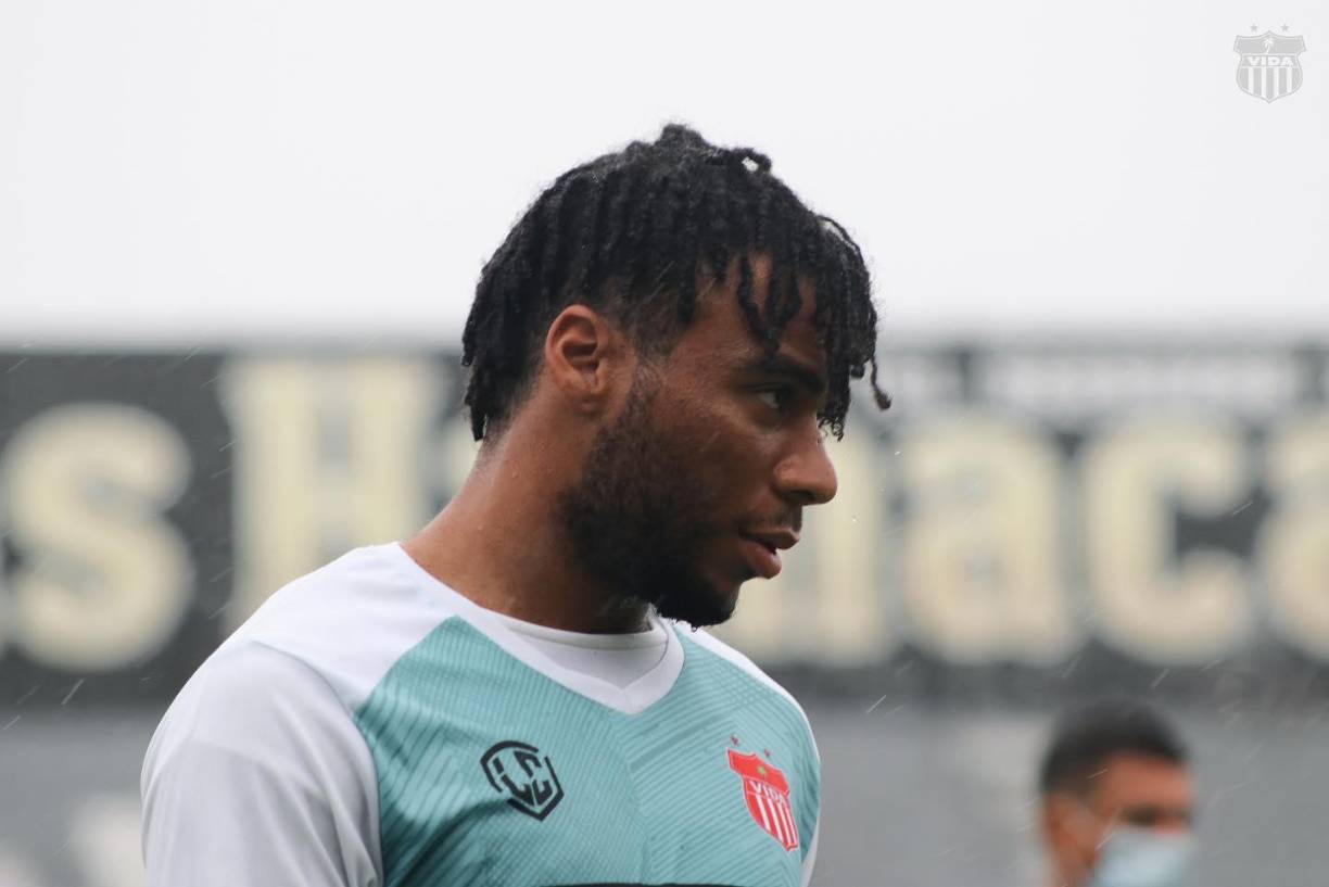 El Motagua estaría interesado en fichar al centrocampista Roger Sander del Vida.