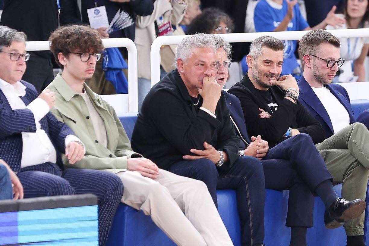 Los delincuentes encerraron a Baggio y a su familia en una habitación mientras buscaban dinero y joyas en la casa.