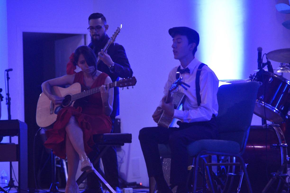 La tercera promoción de graduandos de la Nagan Music School presentó su proyecto final en el Salón II de UTH.