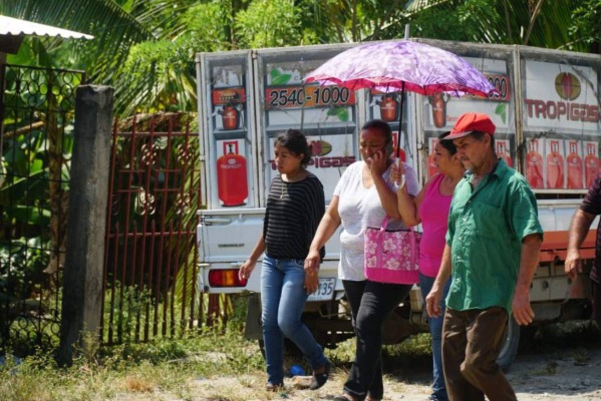 Hasta el lugar llegaron familiares de Cristian Valera Maldonado quien desapareció desde el domingo en el municipio de Choloma.