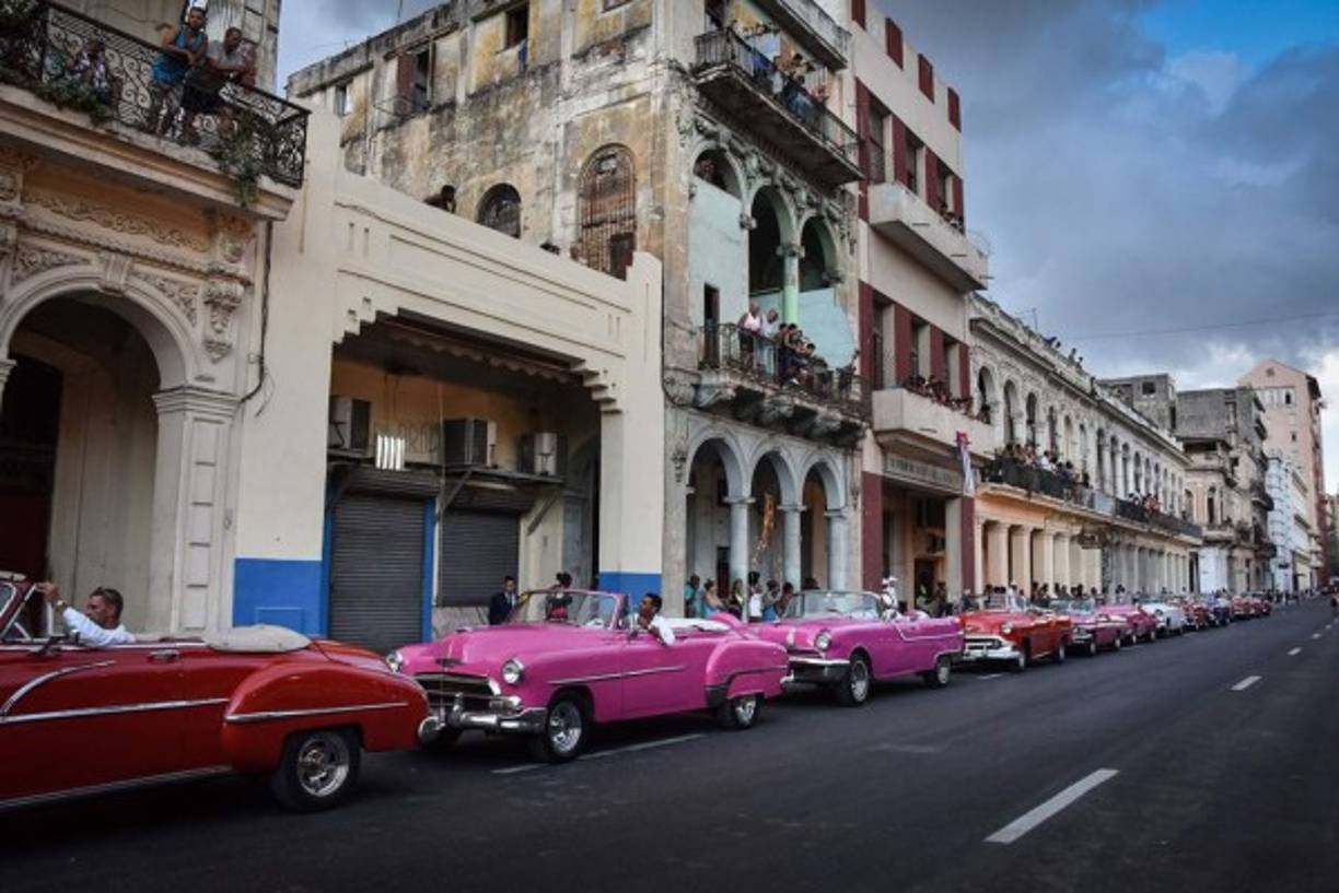 1. La Habana, Cuba. La 'transformación postembargo' la convierte en un atractivo destino para los turistas no solo estadounidenses pero también de alrededor del mundo, según el artículo del Times. Cuba registró un ingreso de 3 millones de turistas en lo que va de 2016. AFP.