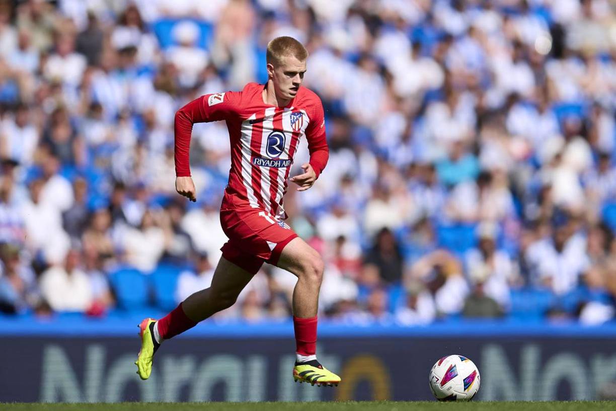 Arthur Vermeeren, jugador del Atlético de Madrid, busca una salida de última hora en el mercado de fichajes en busca de minutos. El centrocampista llegó a la capital española en invierno pero no ha gozado de minutos bajo las órdenes del Cholo Simeone. El Leipzig es el equipo más interesado en hacerse con sus servicios en forma de cesión.