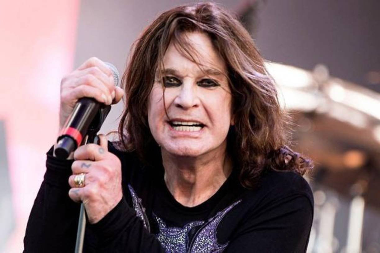 Además, admitió que no está completamente sobrio y que se ha sentido tentado a probar estupefacientes más fuertes debido a sus problemas continuos de salud. 