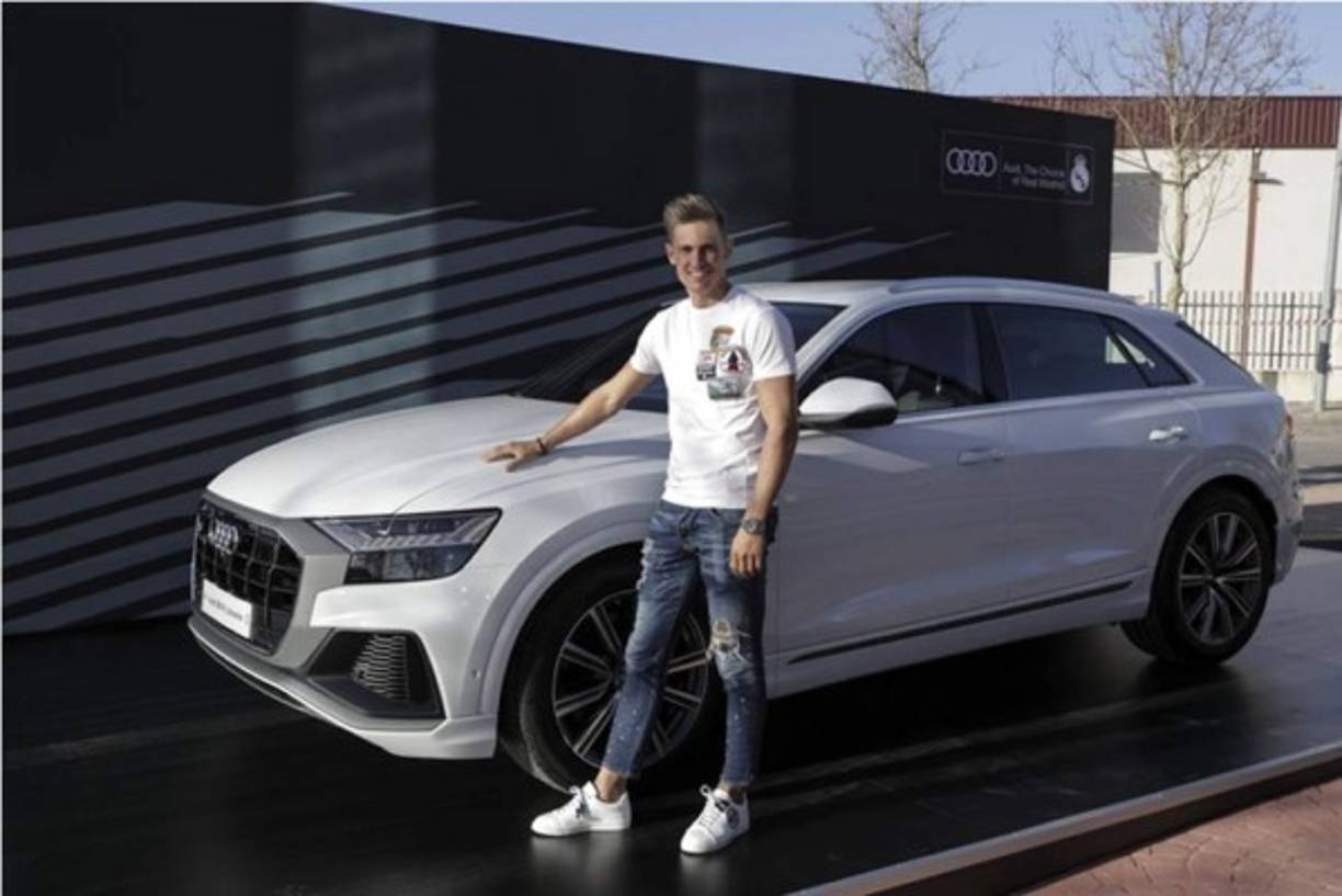 Marcos Llorente eligió el modelo Q8 50 TDI quattro tiptronic en color blanco glaciar con un precio de 86170 euros.