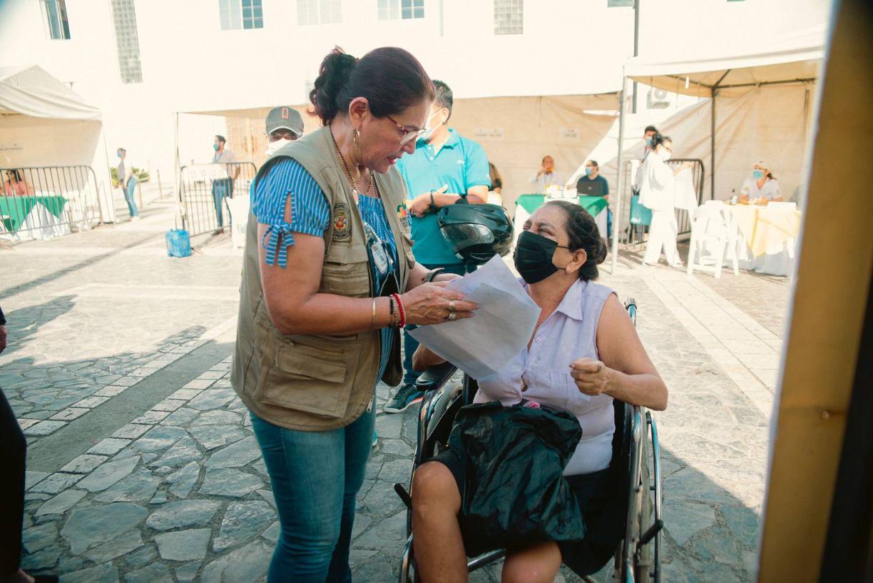 El alcalde Roberto Contreras manifestó que hasta la fecha han contabilizado cerca de 400 solicitudes, aparte de todas las que están recibiendo en la aplicación de Soy SPS+ y a las que se les ha dado respuesta.