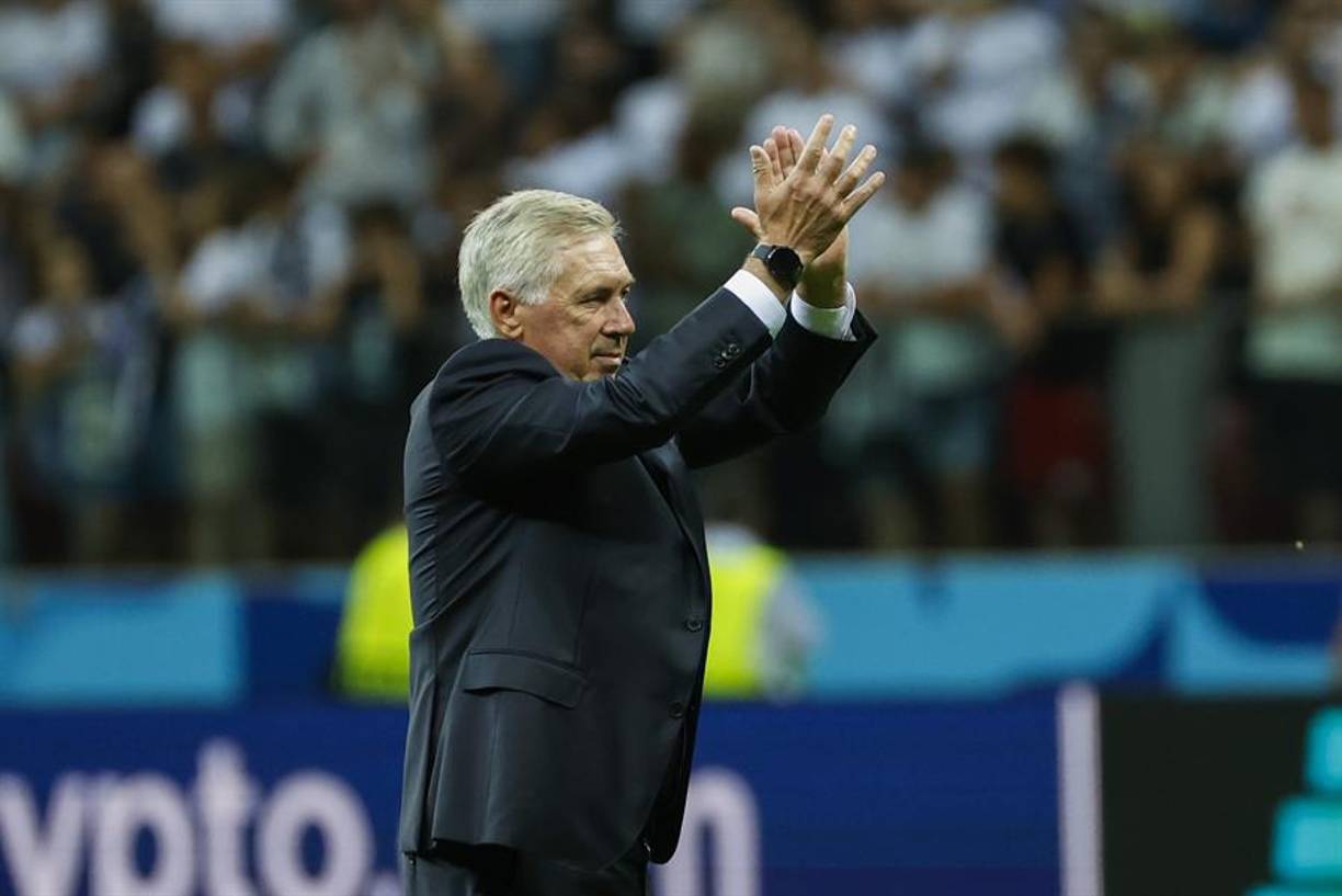 Carlo Ancelotti anunció que no vendrán más refuerzos al Real Madrid: “No, nuestro mercado está cerrado. No pediré ningún otro fichaje”.