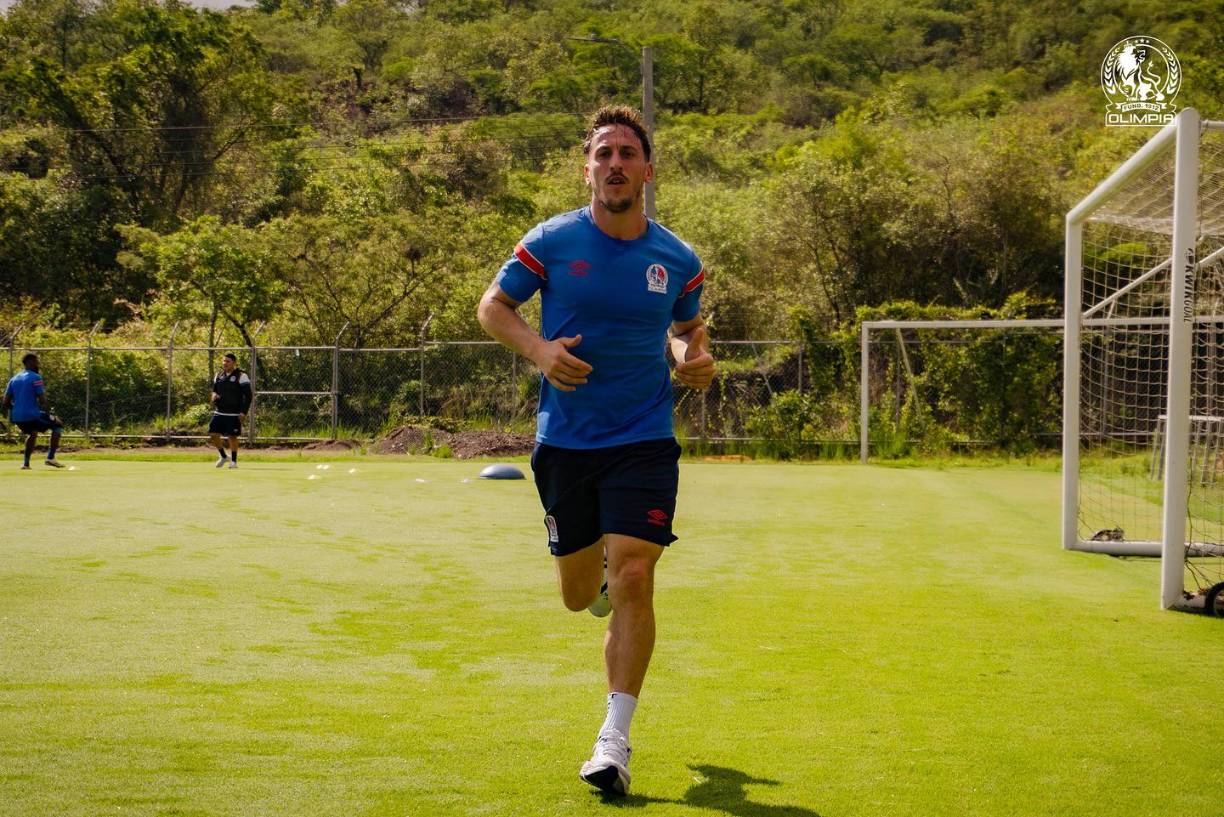 El delantero argentino Ignacio Colombini ya se unió a la pretemporada del Olimpia, actual tetracampeón del fútbol hondureño.