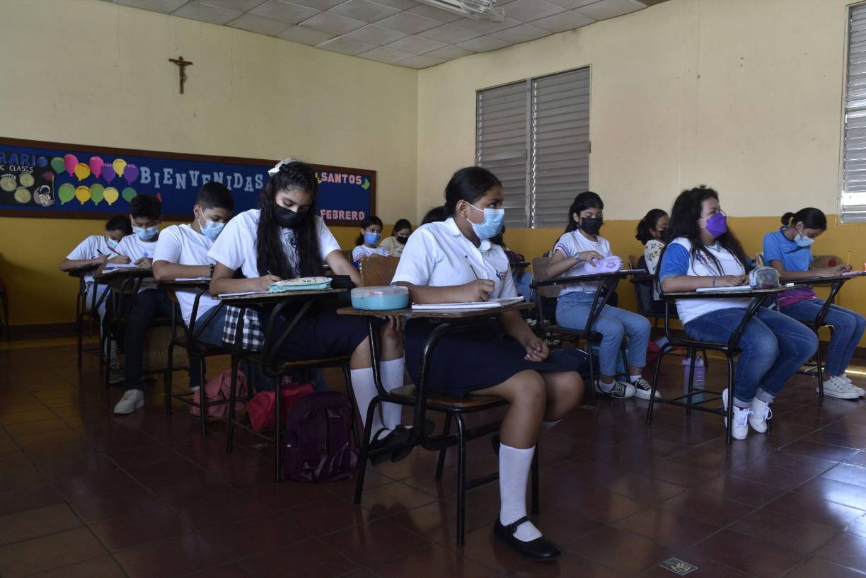 Si usted está interesado en matricular a su hijo o hija en esta institución insigne, debe acudir a sus instalaciones y solicitar la información en Secretaría, ahí se le entregará un brochure en el que se detalla el pago de cuotas y todo los beneficios que sus niños obtendrán. 