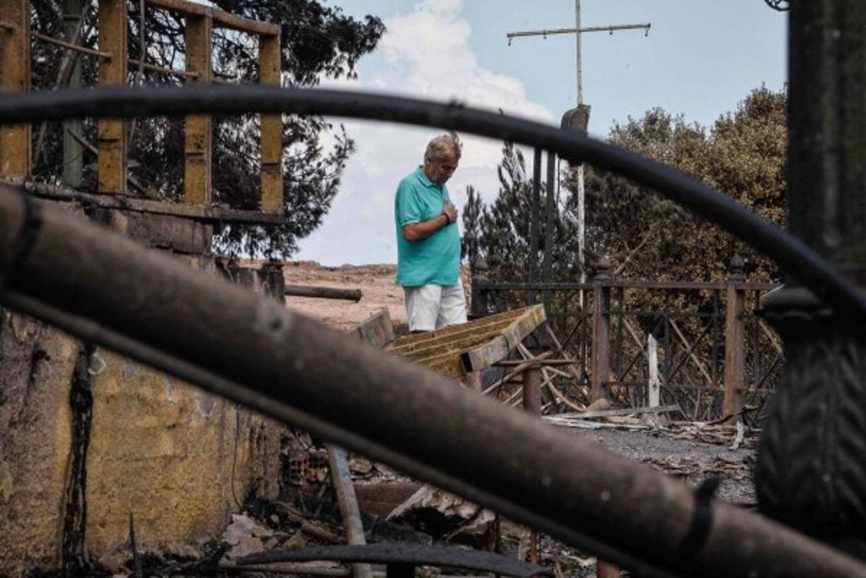 Entre las víctimas se encuentran varios abuelos con sus nietos que no lograron escapar a tiempo de las llamas.