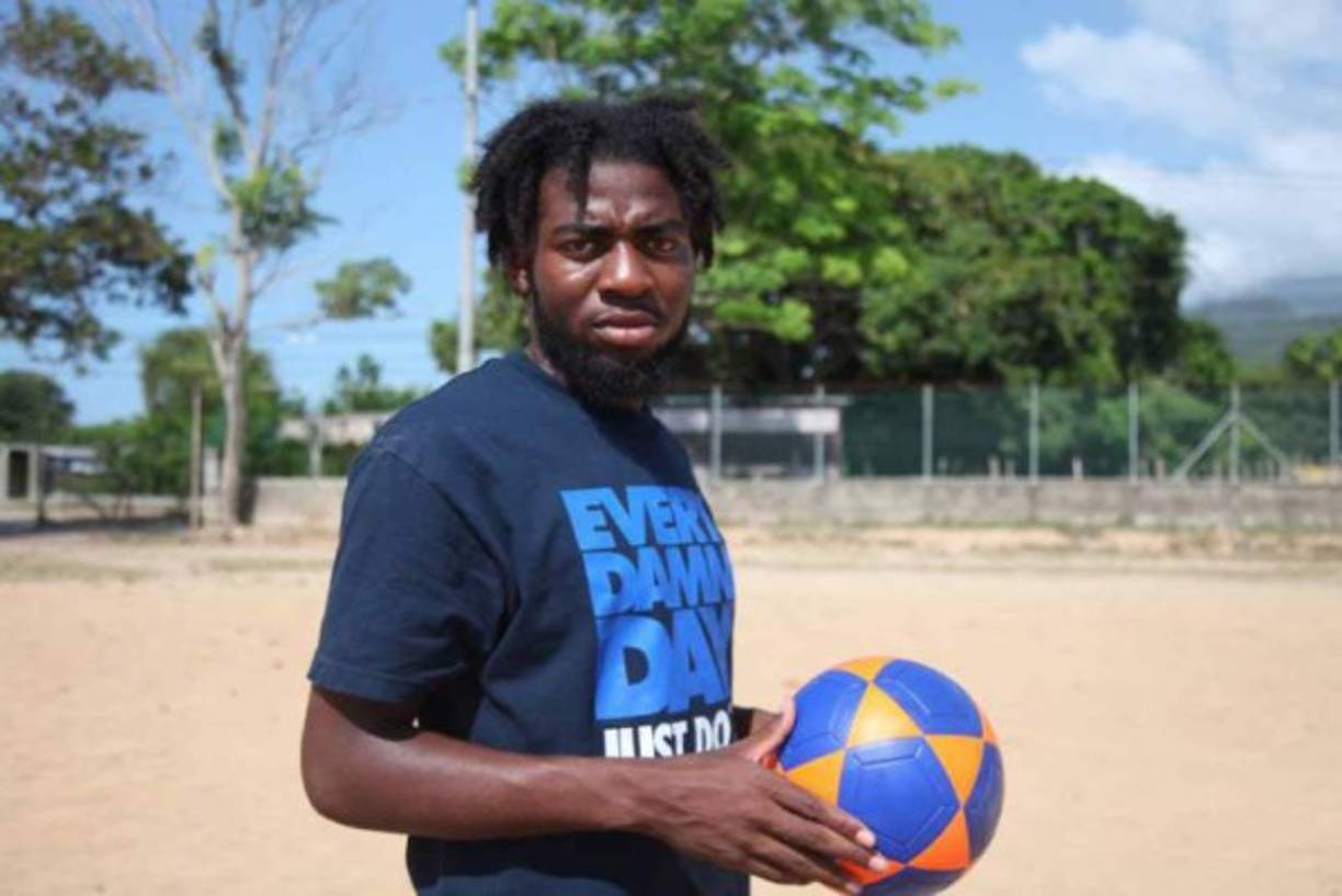 Cristhoper Meléndez: Sería una de las novedades en el 11 titular de Honduras ante México. Estaría como lateral por la banda izquierda.