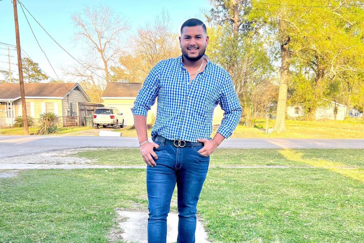 Quienes lo acompañaban aseguraron que Chávez Padilla se lanzó al agua y no volvió a salir. 