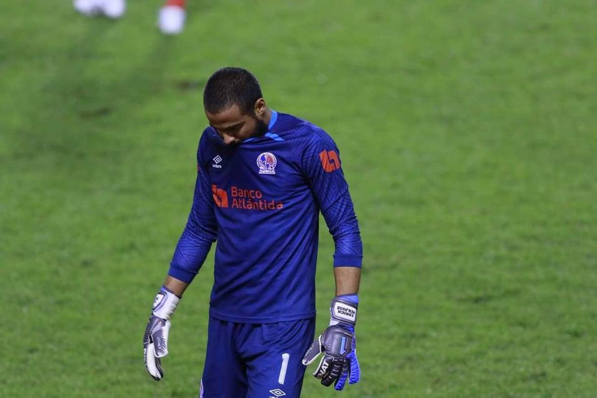 Edrick Menjívar: El portero se quedó sin contrato con Olimpia y reveló que cuenta con ofertas de clubes de Centroamérica y Estados Unidos.