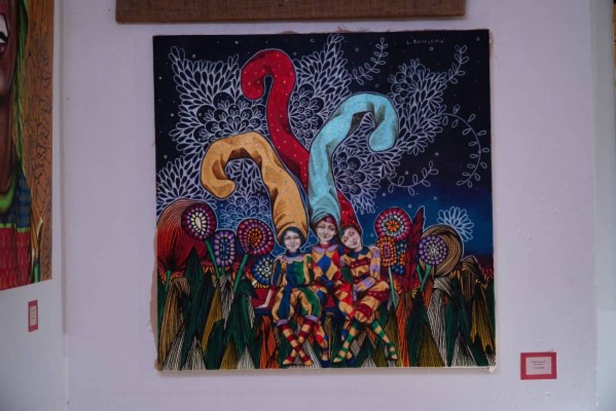 Colección con sello de mujer 'Se vino la felicidad'.