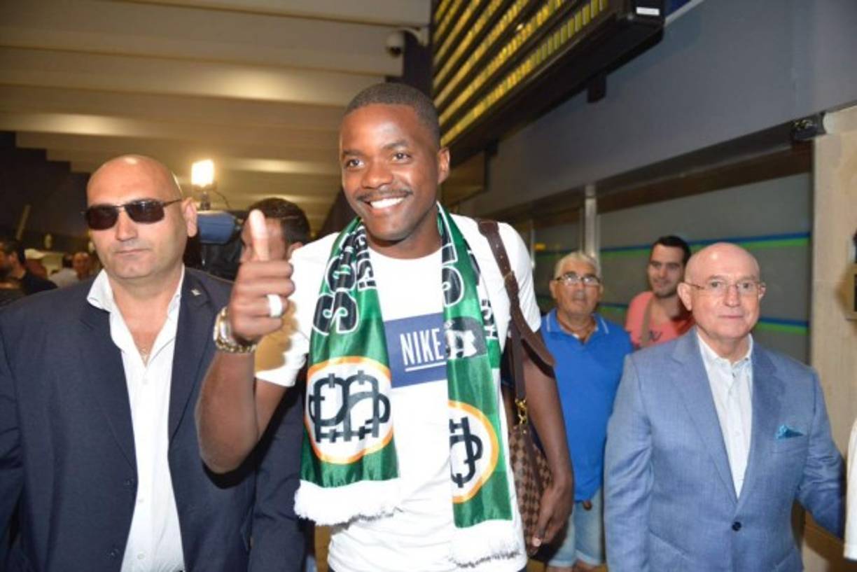 William Carvalho : El mediocampista portugués, uno de los mejores amigos de Cristiano Ronaldo, ha sido anunciado como nuevo refuerzo del Real Betis de la Liga de España.