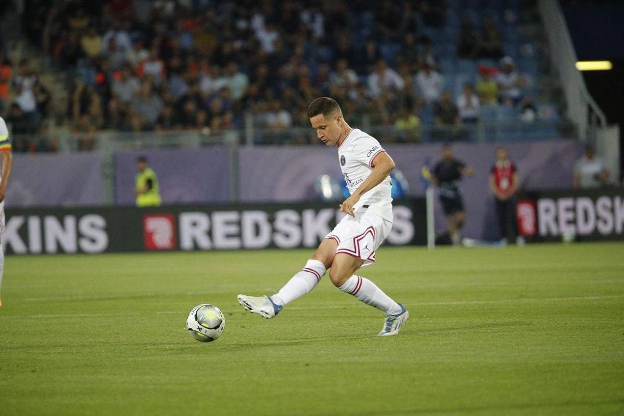 Ander Herrera estaría saliendo del PSG en los próximos días y medios españoles informan que será nuevo jugador del Athletic Club.