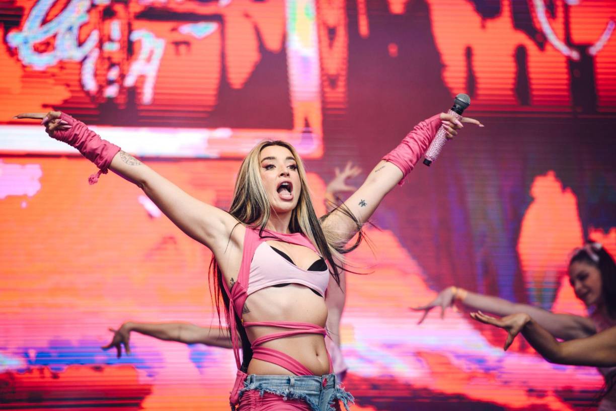 A orillas del Mediterráneo ha sido precisamente el escenario perfecto para Lola Índigo.