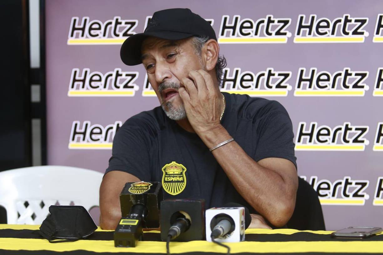 A petición del entrenador Raúl Gutiérrez, el Real España espera concretar la llegada de un mediocampista. Se menciona que sería de nacionalidad argentina.