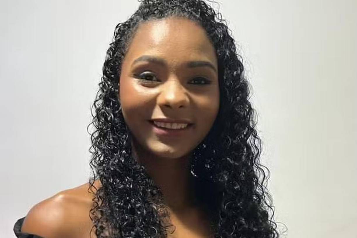 El empresario relató que Deivid se presentó como “Leandro” y le entregó un milkshake de frutilla para que se lo diera a Vitória, diciendo: “Dáselo. Es de frutilla, el que más le gusta. No le digas que fui yo quien se lo envió”.