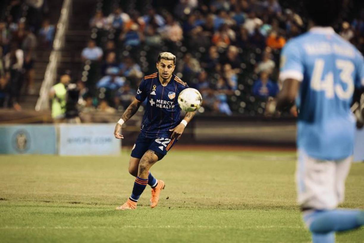 Ronald Matarrita: Lateral tico que forma parte del Cincinnati de la MLS y su valor en el mercado anda en los 2 millones de euros, es decir, unos 48 millones de lempiras.