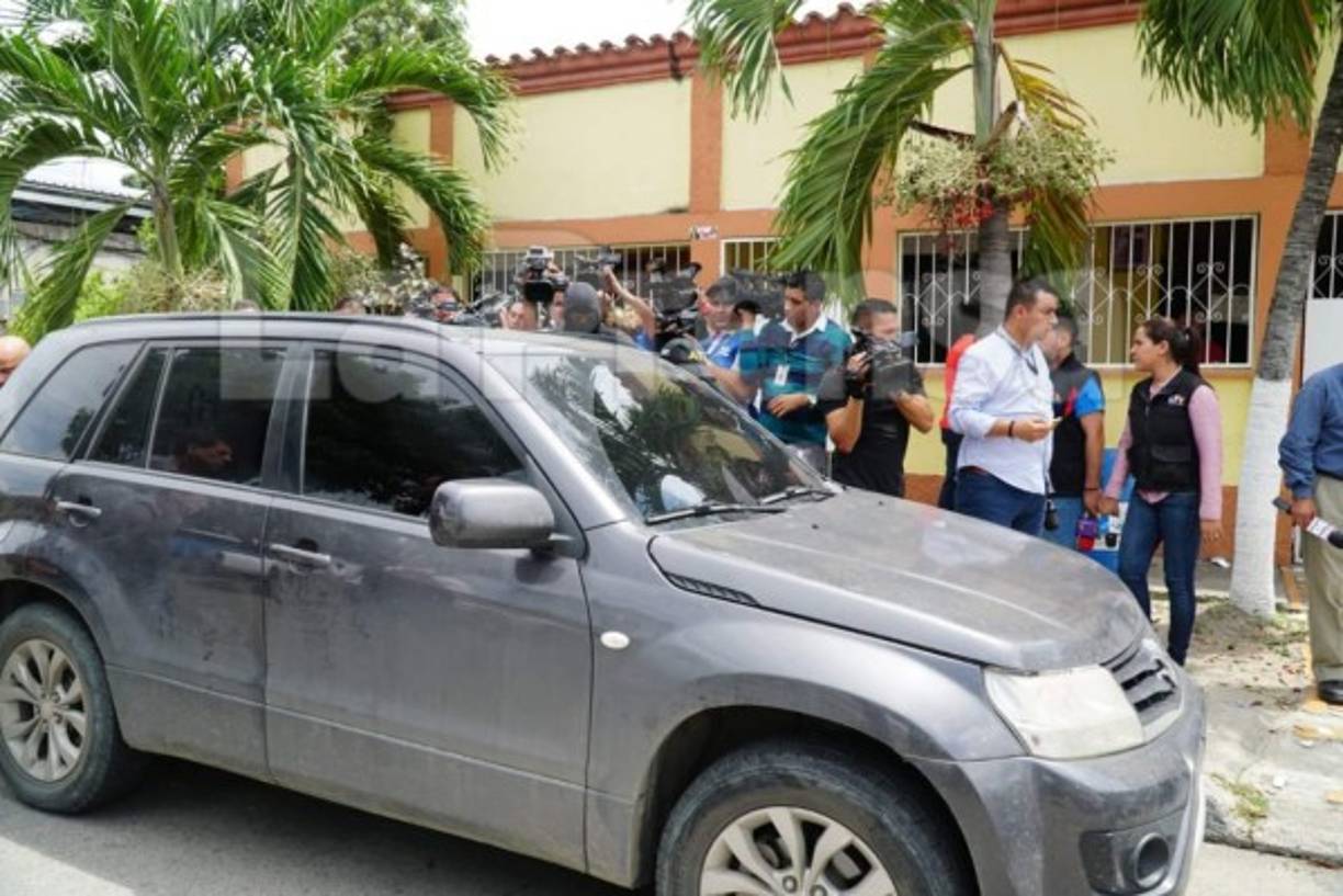 Vehículo en el que fue llevada.