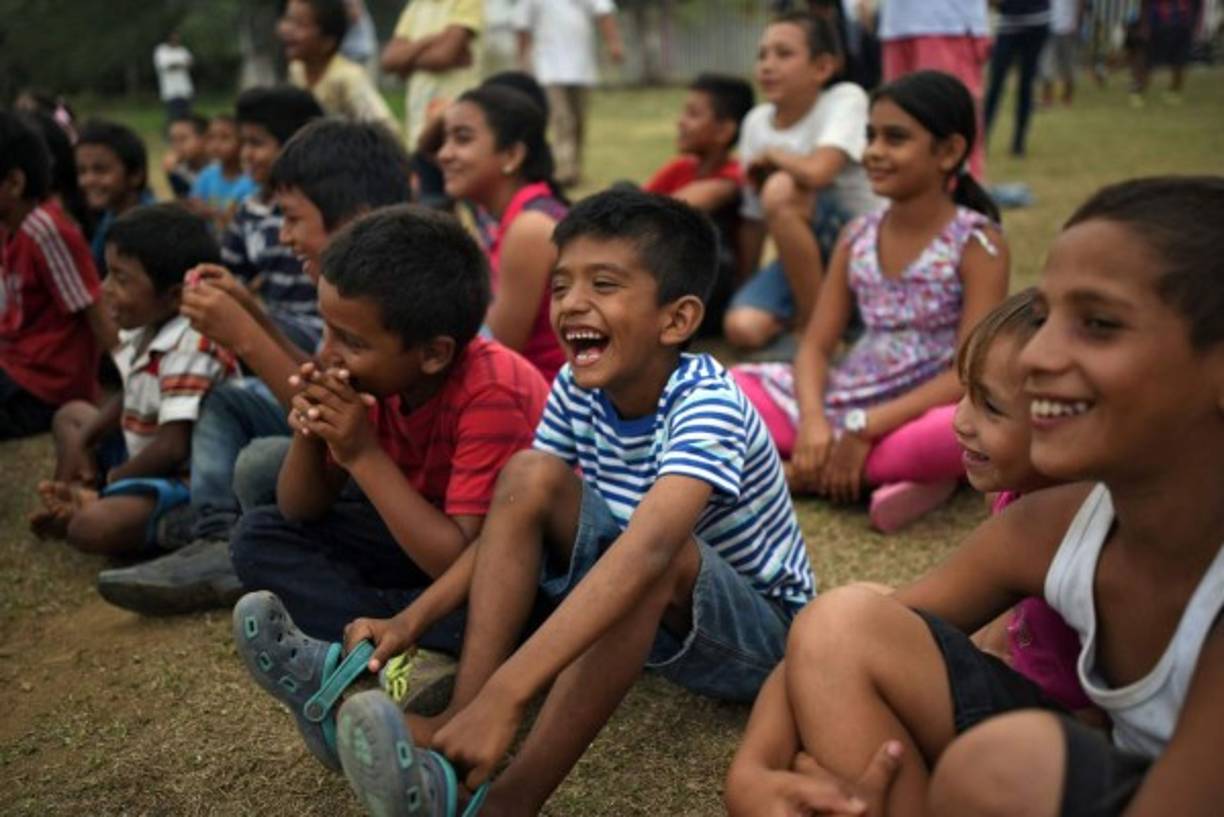 'Viajan demasiados niños, 450 (...) y subirnos al tren, como hacíamos antes, sería una locura', añade Mujica.