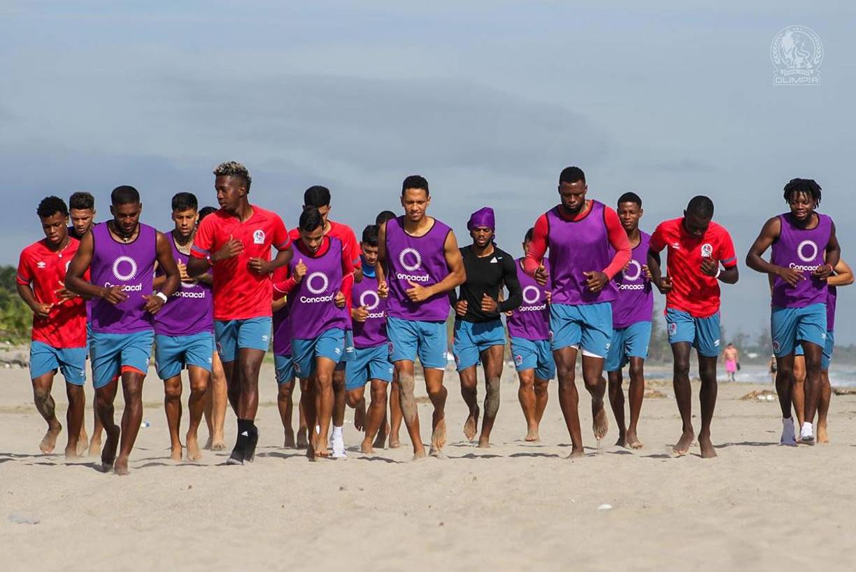 El Olimpia no realizará fichajes para la próxima temporada, confirmó el vicepresidente merengue Osman Madrid. “Nos vamos a reforzar con algunos muchachos que vienen de las reservas porque debemos abrirles la posibilidad a los muchachos jóvenes para que a futuro estos chicos vayan creciendo con el peso de la institución”.