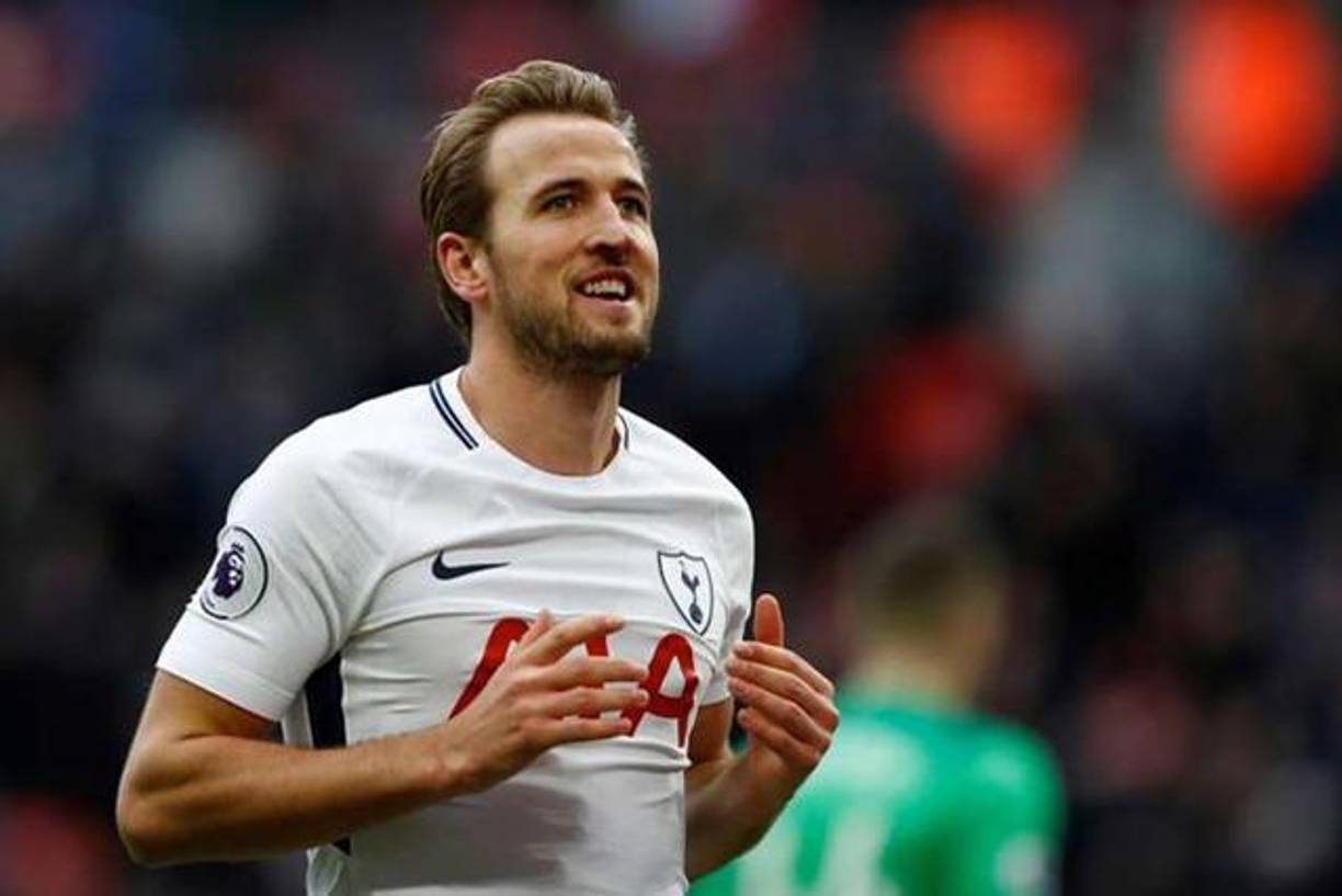 Según medios alemanes, el Bayern Munich se ha fijado en Harry Kane como reemplazo de Lewandowski, quien ha señalado su deseo de salir del cuadro germano.