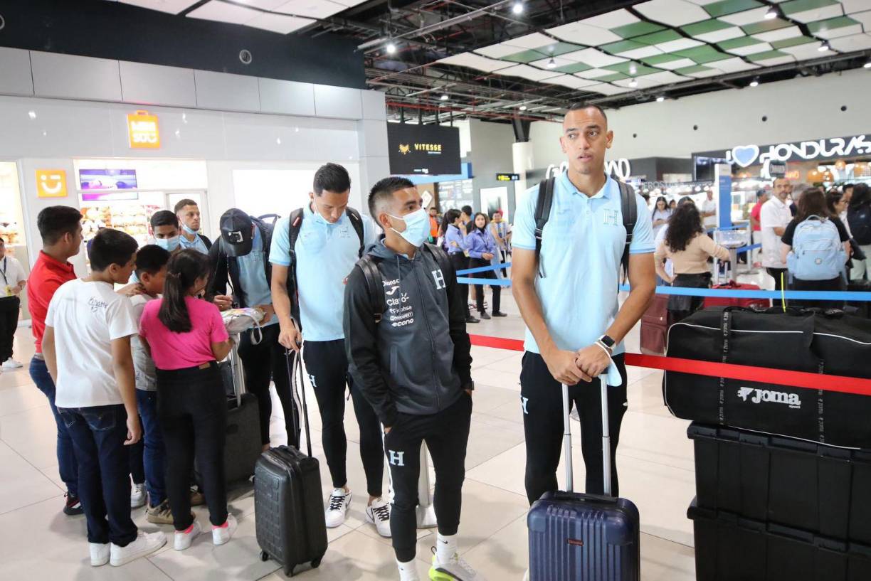 En horas de la tarde de este sábado, el equipo de todos se transportó hasta el Aeropuerto Internacional de Palmerola en Comayagua, primera estación antes de llegar a Fort Lauderdale, Florida. 