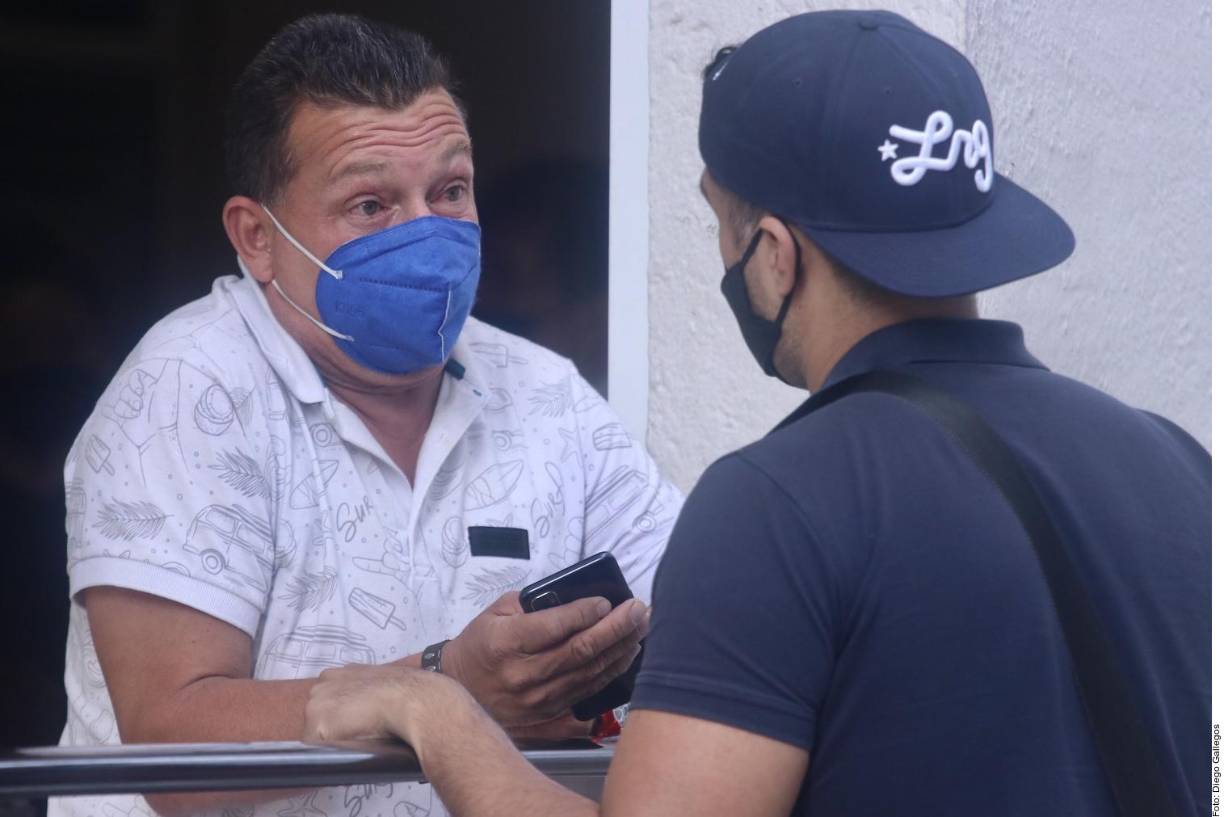 Las únicas aclaraciones que dieron fueron para que la gente no se quede con una imagen errónea de Ocaña, pues su padre sostuvo que los hombres que iban en la camioneta con su hijo eran gente de confianza, a quienes él había puesto para cuidarlo.