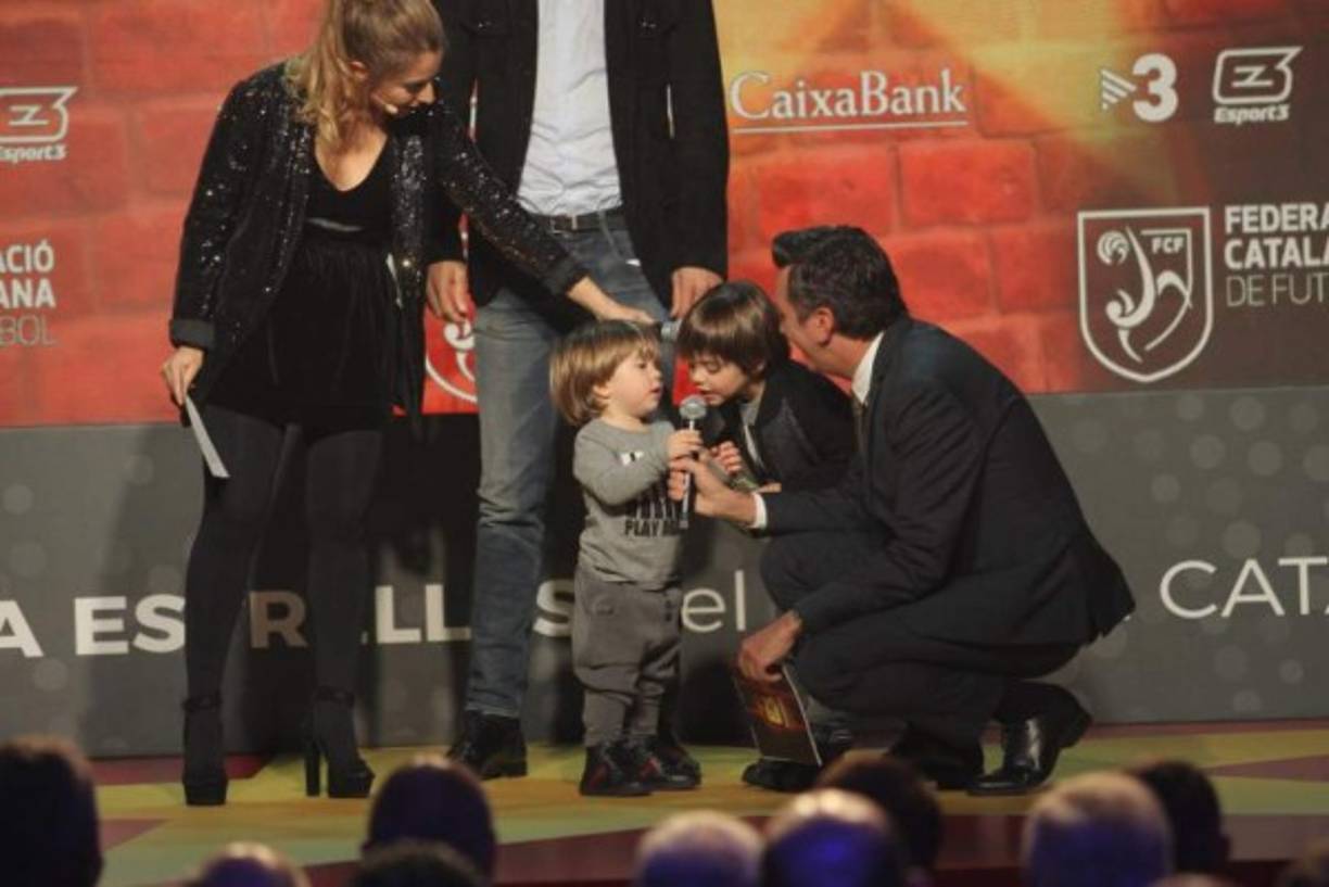 Atrás queda ya la enfermedad de su hijo pequeño Sasha, que hizo que tuviera que estar varios días hospitalizado a principios del mes de noviembre, motivo por el que Shakira canceló varios compromisos profesionales para estar a su lado.