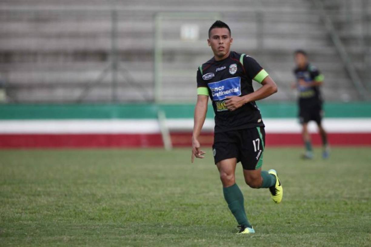 Wilmer Fuentes: El mediocampista de contención fue otro de los que fue dirigido por Edwin Pavón en el Marathón en el 2010.